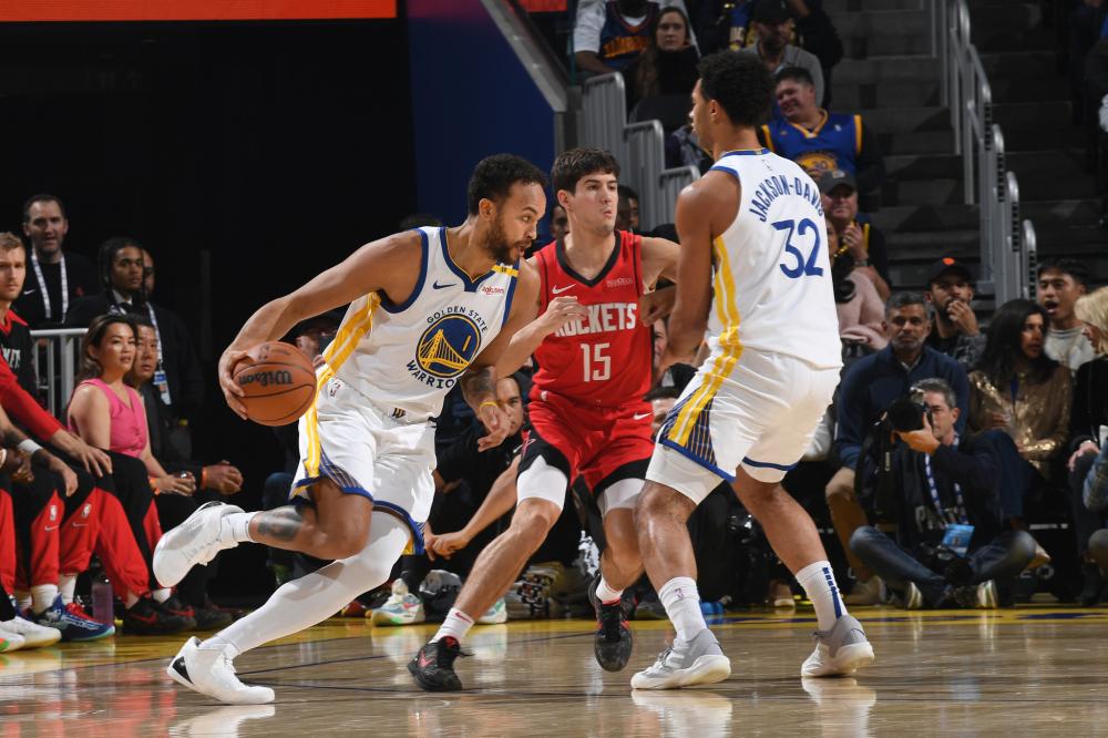 他年轻而充 他年轻而充