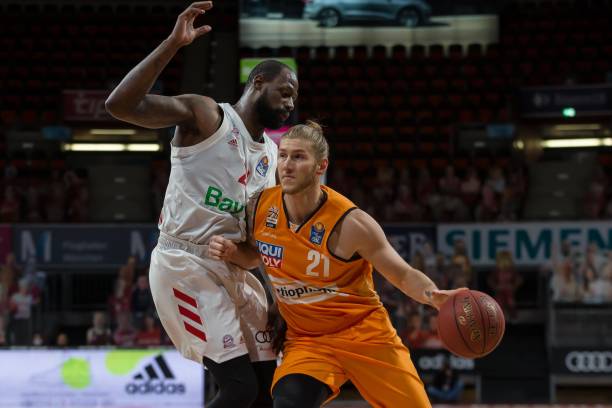 关键比赛中 关键比赛中